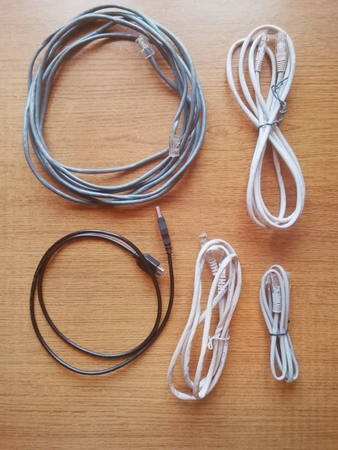 Лот кабелів для дому та офісу: LAN інтернет патч-корди та USB кабель (5 шт.)