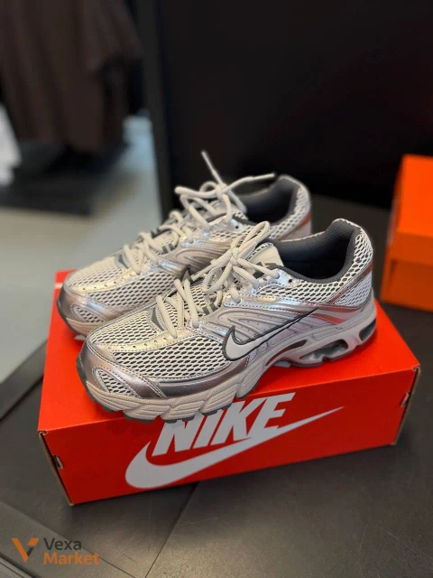 Nike Air Max Moto 2K