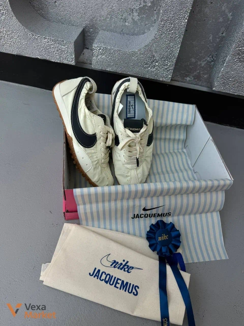 NIKE x JACQUEMUS MOON SHOE CREAM / BLACK