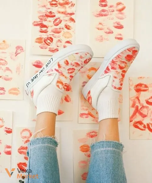Оригінальні ексклюзивні Vans Slip-On з принтом поцілунків — фото 8