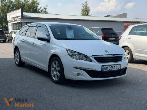 Peugeot 308 2014 Белый Дизель 1.6 л.
