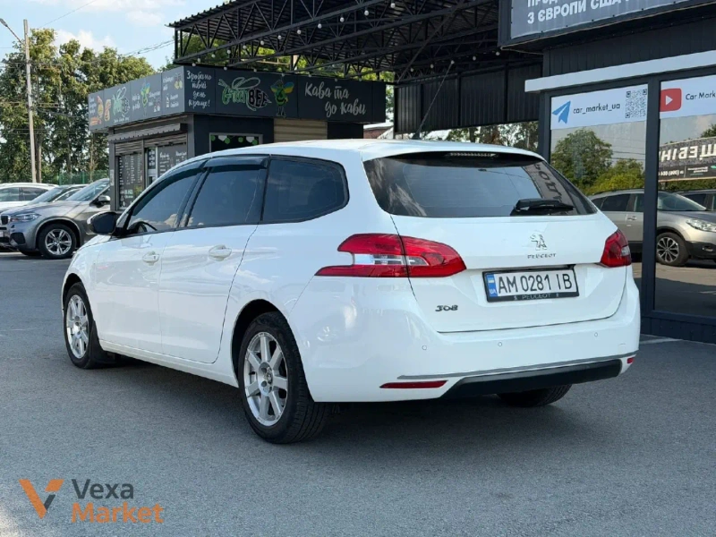 Peugeot 308 2014 Белый Дизель 1.6 л. — фото 3
