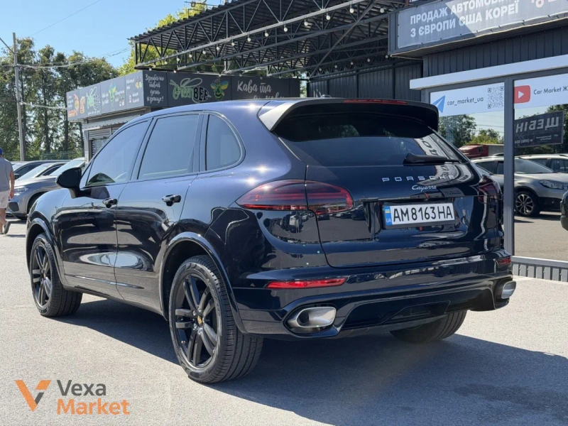 Porsche Cayenne 958 (FL) 2015 Дизель 3.0 Автомат Чорний — фото 4