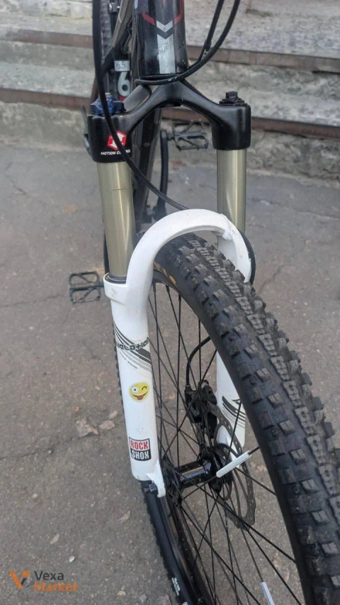 Повітряна вилка RockShox Revelation RLT Ti Dual Air 130-150 мм