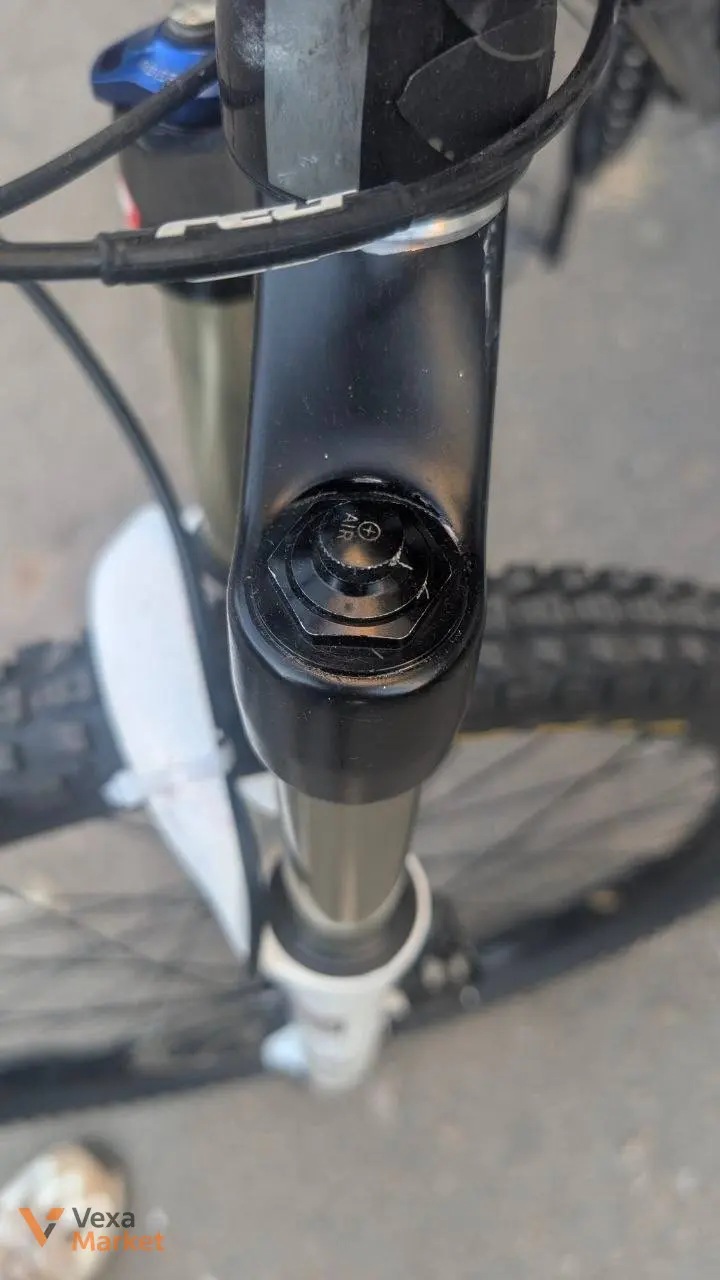 Повітряна вилка RockShox Revelation RLT Ti Dual Air 130-150 мм — фото 6