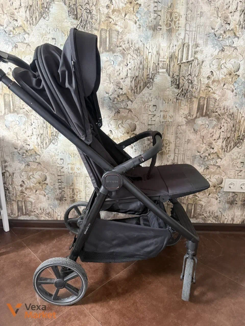 Прогулянкова коляска Carello Bravo Light