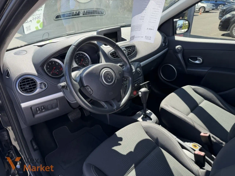 Renault Clio 2011 Бензин 1.6л Автомат Чорний — фото 5
