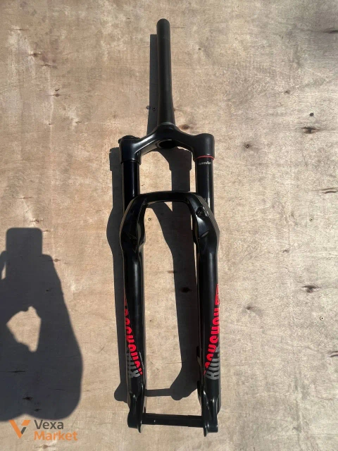 Rock Shox Revelation 29 вилка 2019 140 мм