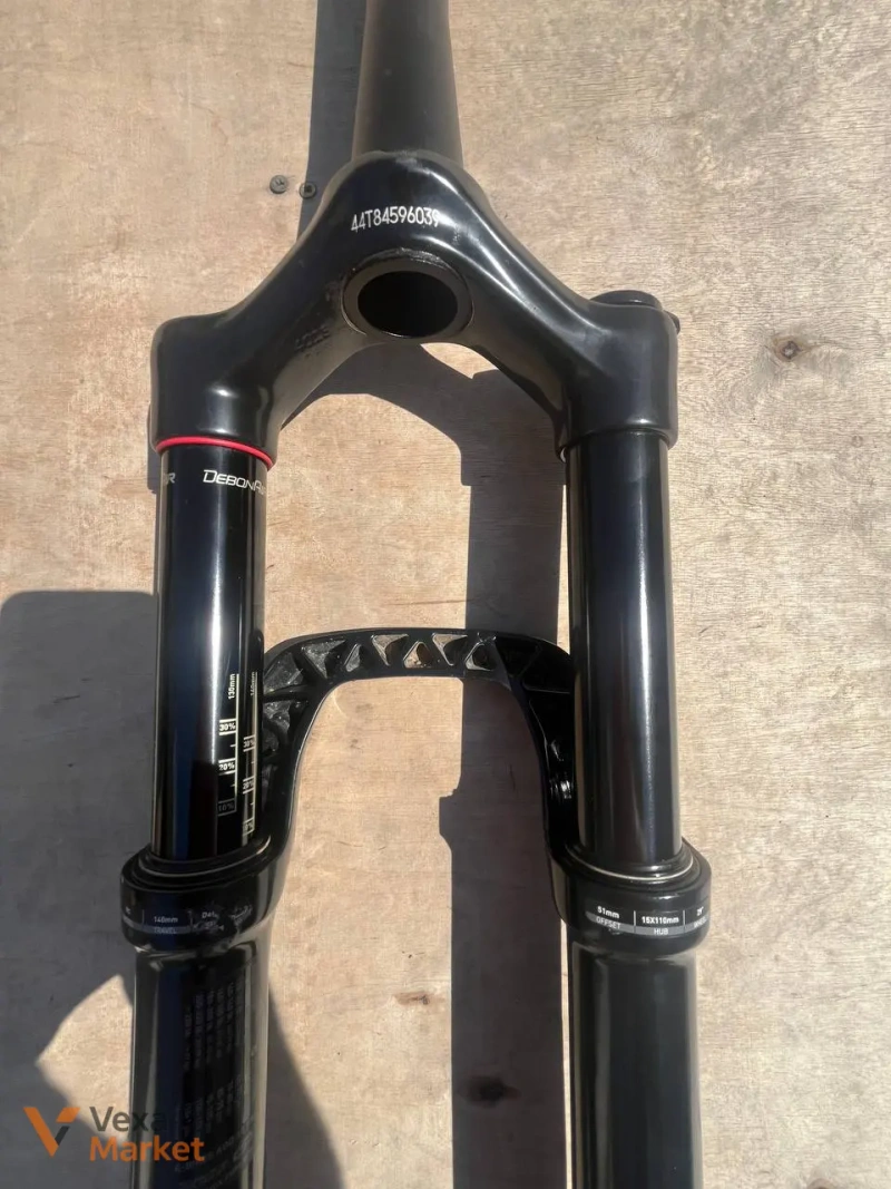 Rock Shox Revelation 29 вилка 2019 140 мм — фото 6