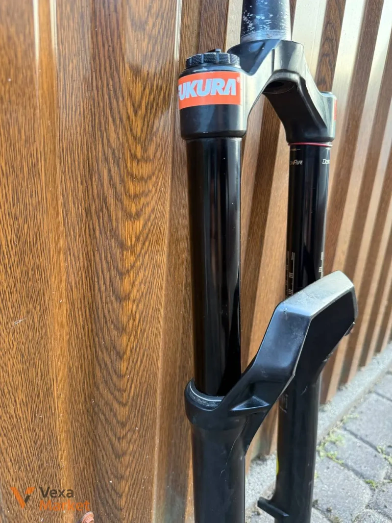 Rock Shox Zeb Ultimate RC2 Boost 29 вилка — фото 3