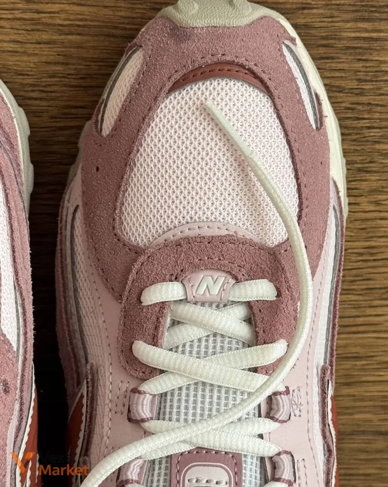 Рожеві кросівки New Balance 204L — фото 3