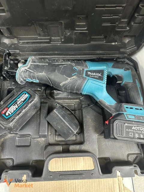 Шабельна пила Makita DJR185Z (копія)