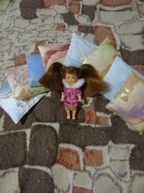Шелли Келли (Shelly / Kelly) сестренка Барби из Winter Fun от Mattel