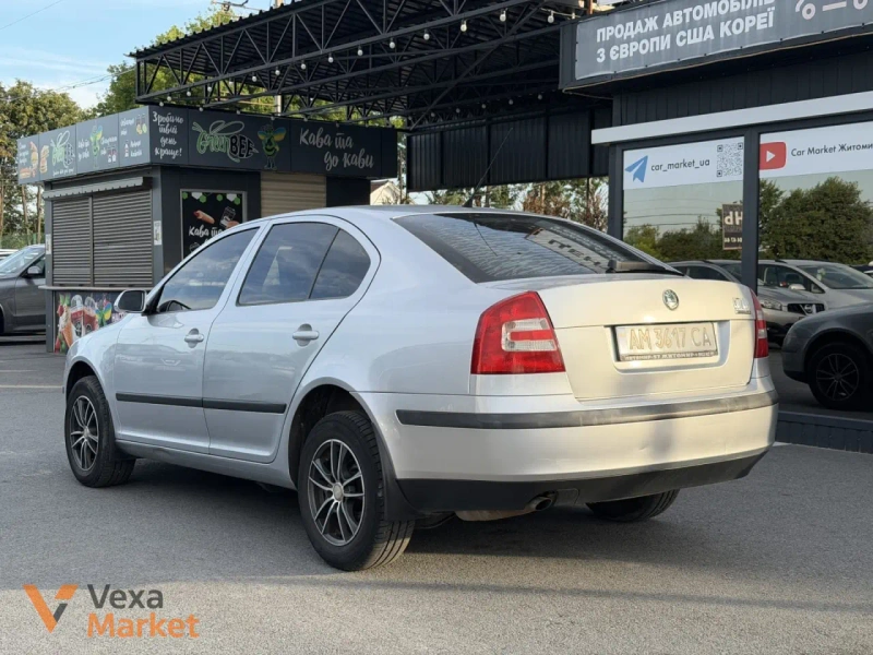 Skoda Octavia A5 2008 1.6 л. — фото 4
