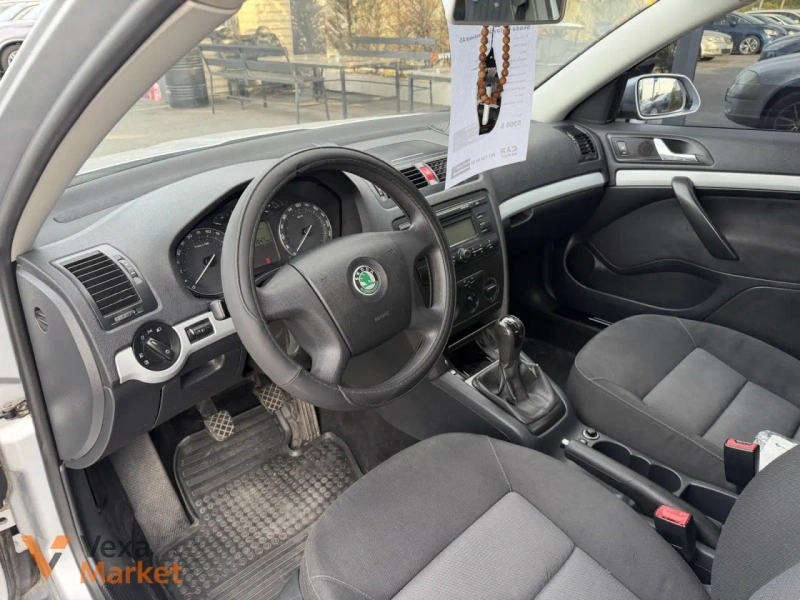 Skoda Octavia A5 2008 1.6 л. — фото 5