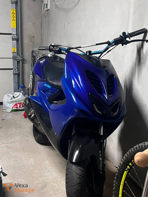 Скутер Aprilia SR 50 R (Рокс) тюнінгований