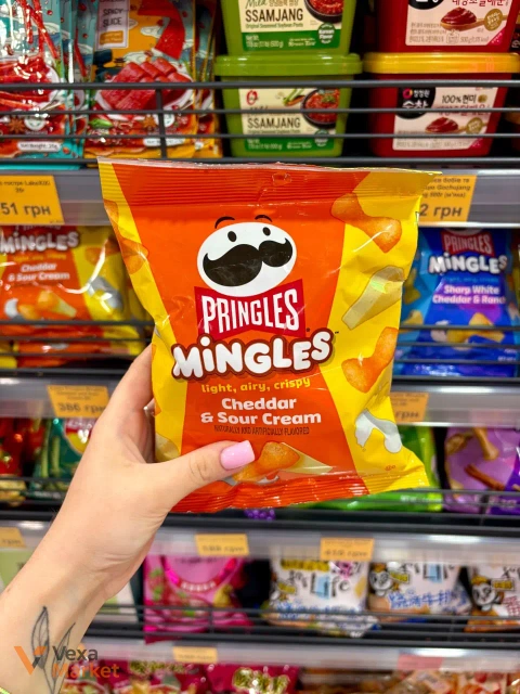 Снеки Pringles Mingles Cheddar & Sour Cream 56г