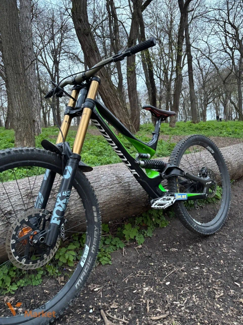 Specialized Demo 8 CARBON (M) Downhill Bike