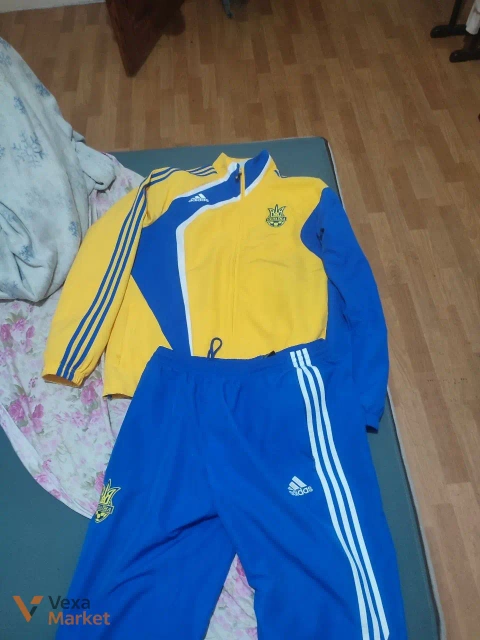Спортивний костюм збірної України Adidas