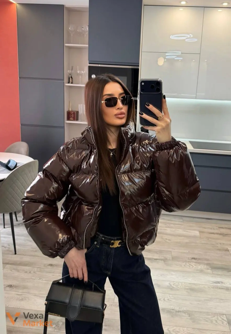 Стильна рожева куртка — фото 3