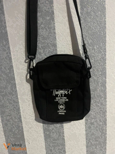 Сумка через плече Stussy чорна
