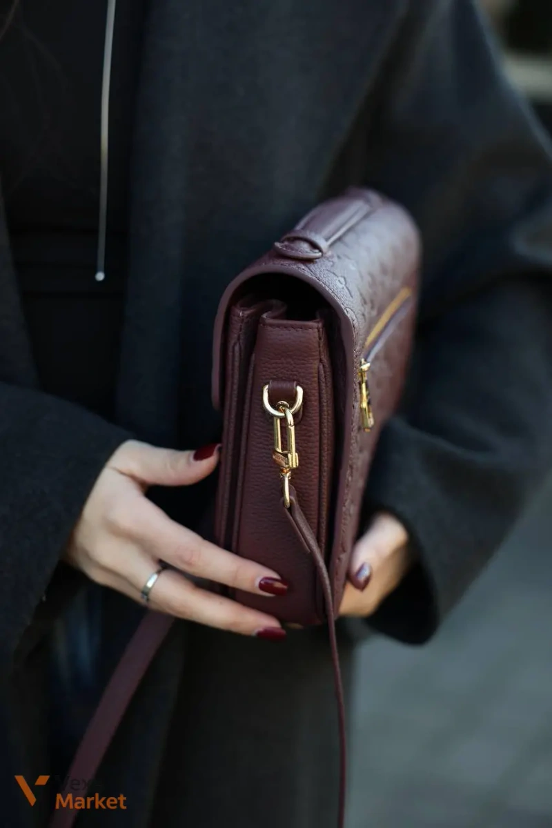 Сумка Louis Vuitton Pochette Métis з натуральної шкіри — фото 3