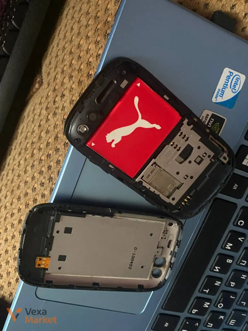 Телефон Puma Phone M1 з сонячною батареєю — фото 8