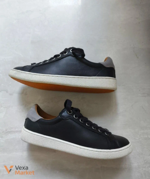 Ugg шкіряні кросівки 37 р.