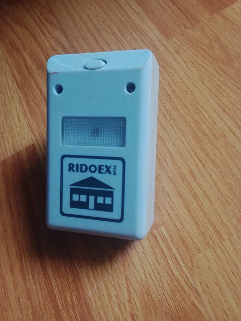 Ультразвуковий відлякувач мишей та гризунів RIDOEX Plus