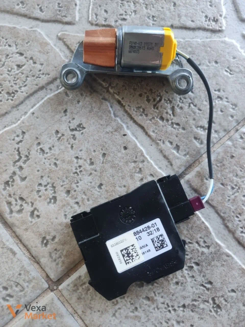 Вібро блок до спорт керма G30/G05