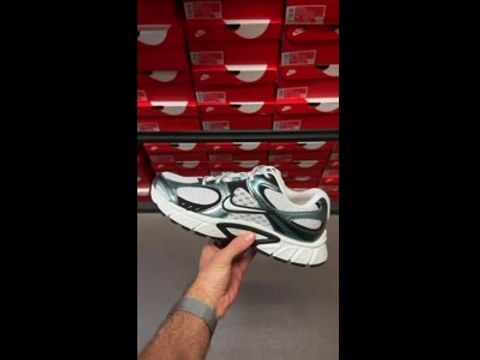 Nike V5 RNR