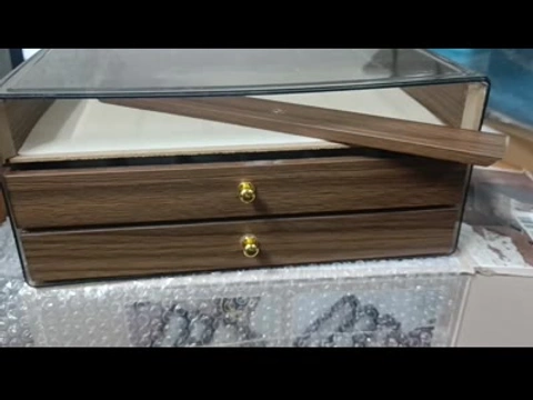 Дерев'яна скринька для прикрас на 3 рівні