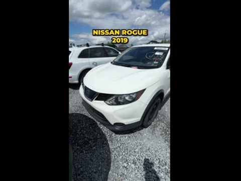 Nissan Rogue 2019 2.0л повний привід