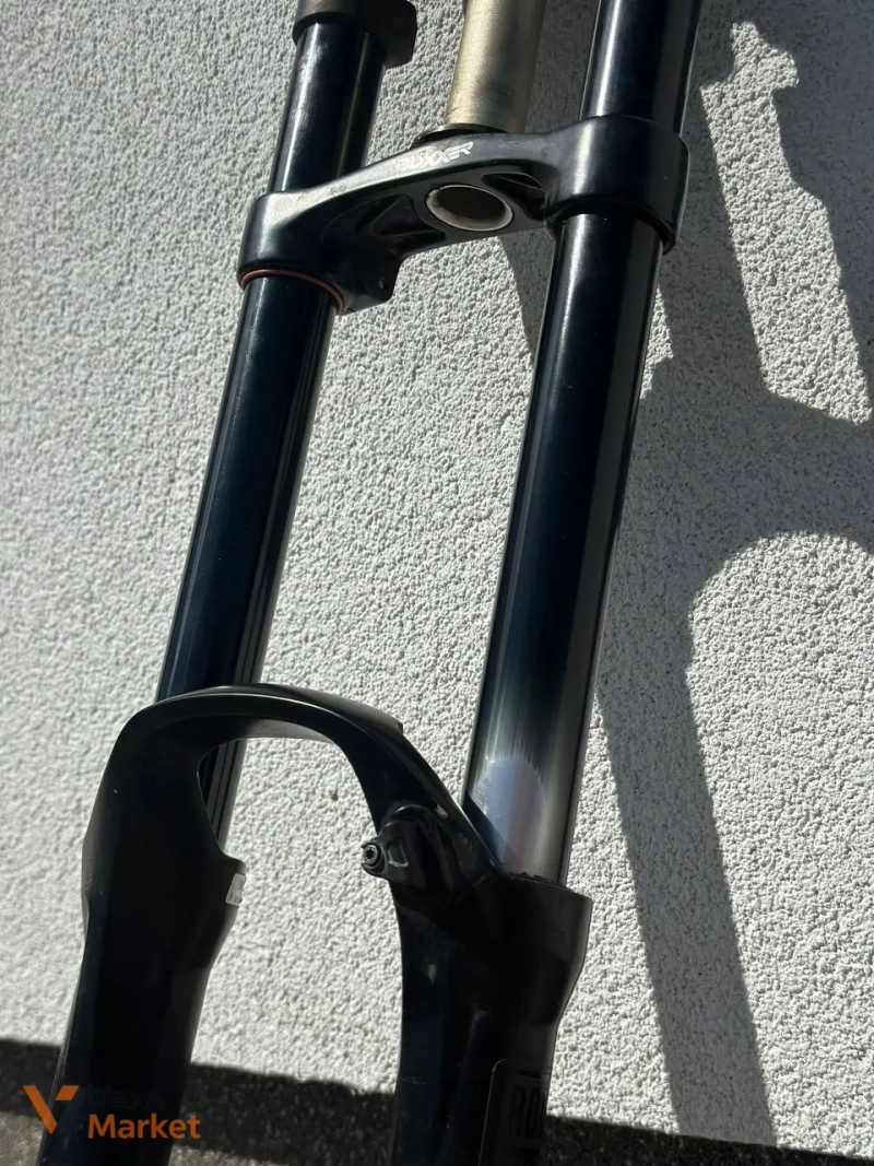 Вилка RockShox Boxxer 2016 Team 200mm під 27.5 колесо — фото 4