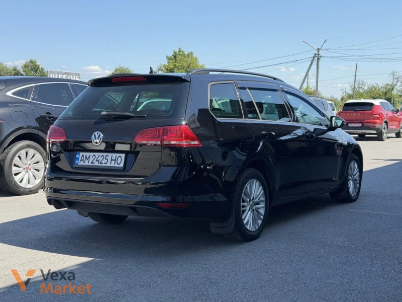 Volkswagen Golf 2014 1.6 л Дизель Чорний — фото 3