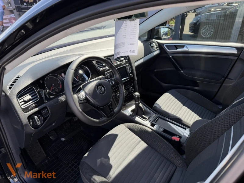 Volkswagen Golf 2014 1.6 л Дизель Чорний — фото 5