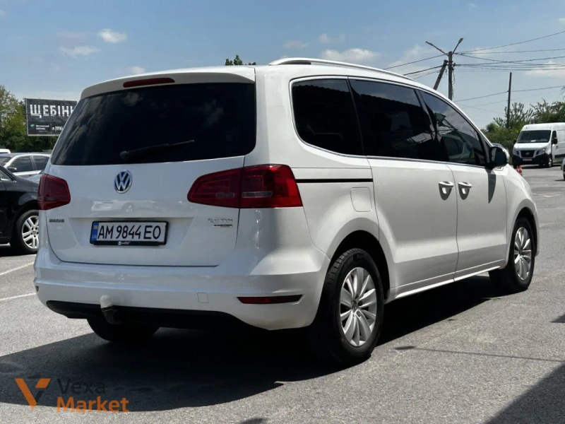 Volkswagen Sharan 2011 2.0 л Дизель Автомат Білий — фото 3