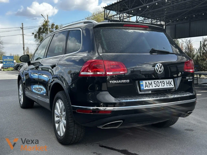 Volkswagen Touareg 2015 Дизель 3.0 л. Чорний — фото 4