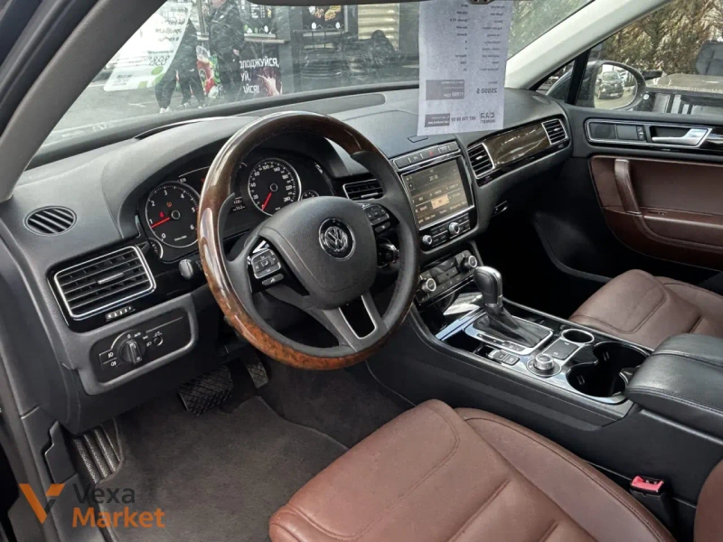 Volkswagen Touareg 2015 Дизель 3.0 л. Чорний — фото 5