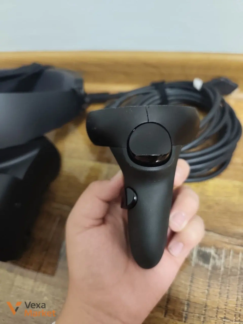 VR-шолом Oculus Rift S з контролерами Touch — фото 4