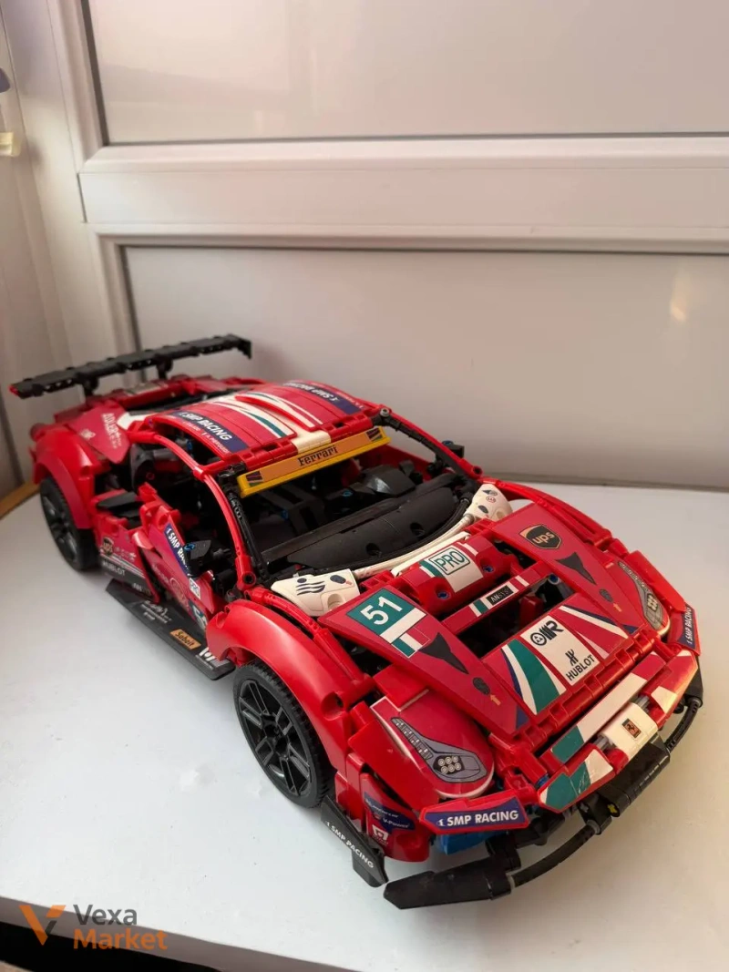 Зібрані конструктори Technic Peugeot 9x8, Ferrari 488 GTE та інші — фото 2