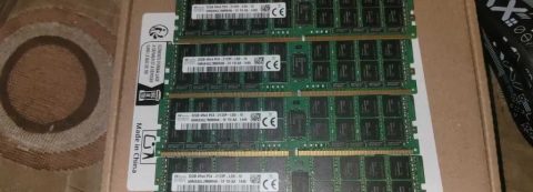 128GB SK hynix ECC DDR4 213ЗP-LD0-10 PC4-17000RReg серверна 4шт по 32GB