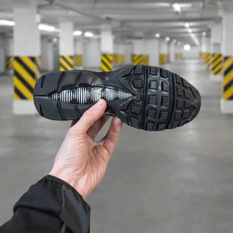 (2242) Кросівки Nike Air Max 95 чорні з сірим (37-41) найк найки — фото 6