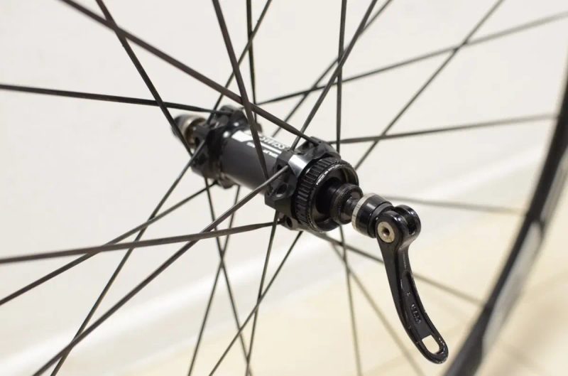 28" колеса DT Swiss R24 db Spline (qr, безкамерні) — фото 4