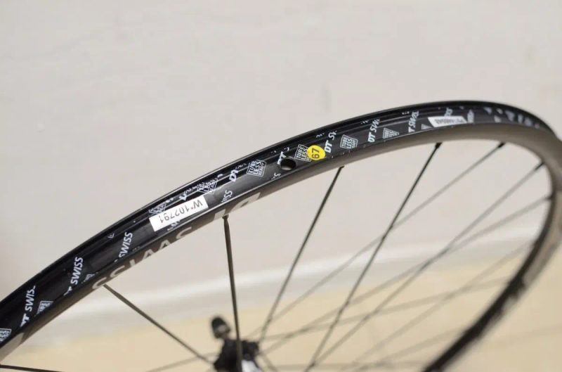 28" колеса DT Swiss R24 db Spline (qr, безкамерні) — фото 6