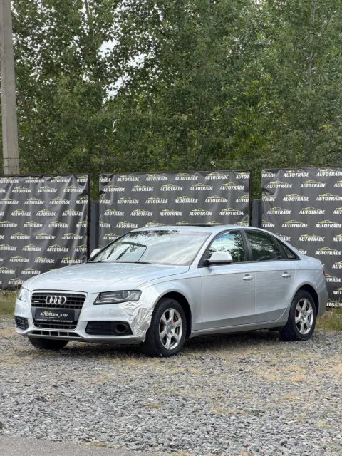 5300$ Ауди A4 Quattro. Автомат. Полная комплектация. Документы в попядке. Отличное состояние