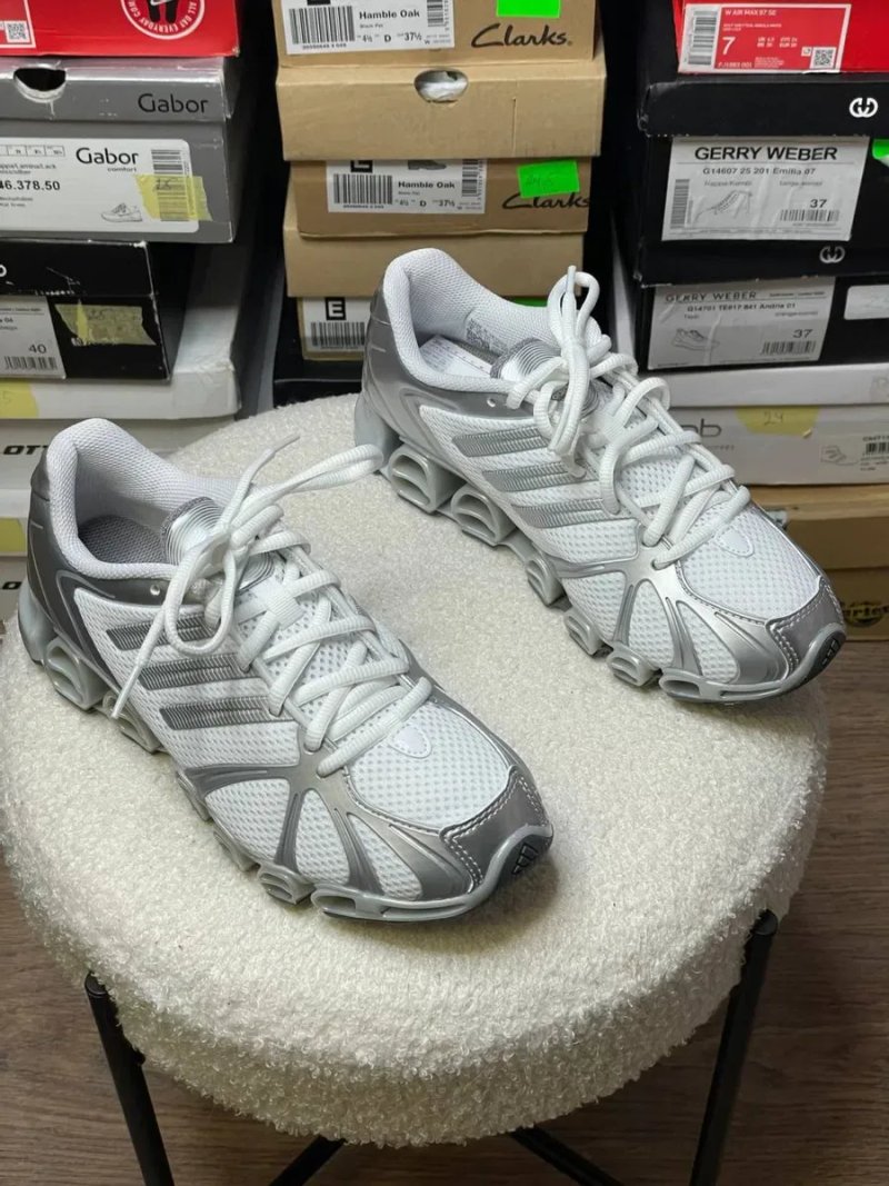 Adidas Mega Ghostride. Розмір 37. Оригінал!!! — фото 2