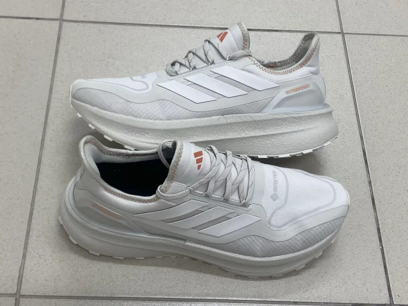 Adidas Оригінал!!! Кросівки Adidas Ultraboost GORE-TEX. — фото 3