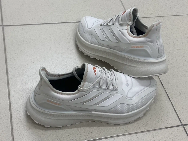 Adidas Оригінал!!! Кросівки Adidas Ultraboost GORE-TEX. — фото 4