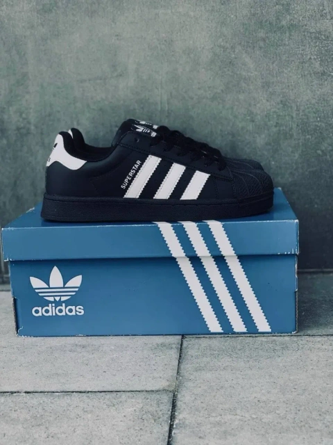 Adidas superstar черно белые женские / новая колекция красовок на лето / суперстар женские с натуральной кожи / красовки адидас красавки кросы адики